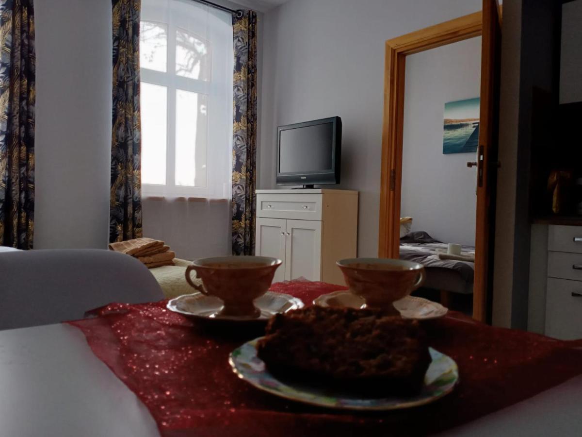 Sunny Bear Bed & Breakfast Jelenia Gora Luaran gambar