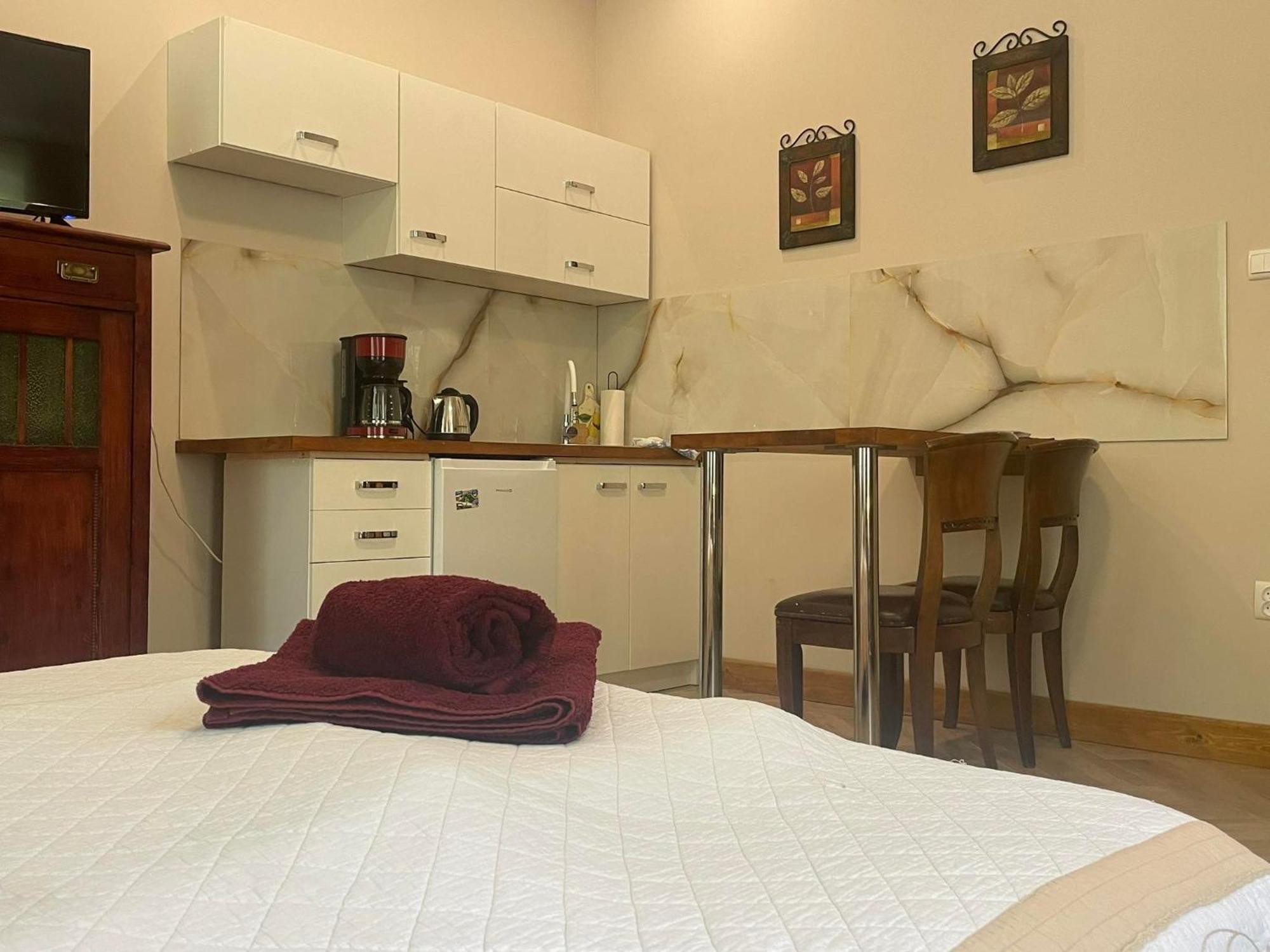 Sunny Bear Bed & Breakfast Jelenia Gora Luaran gambar